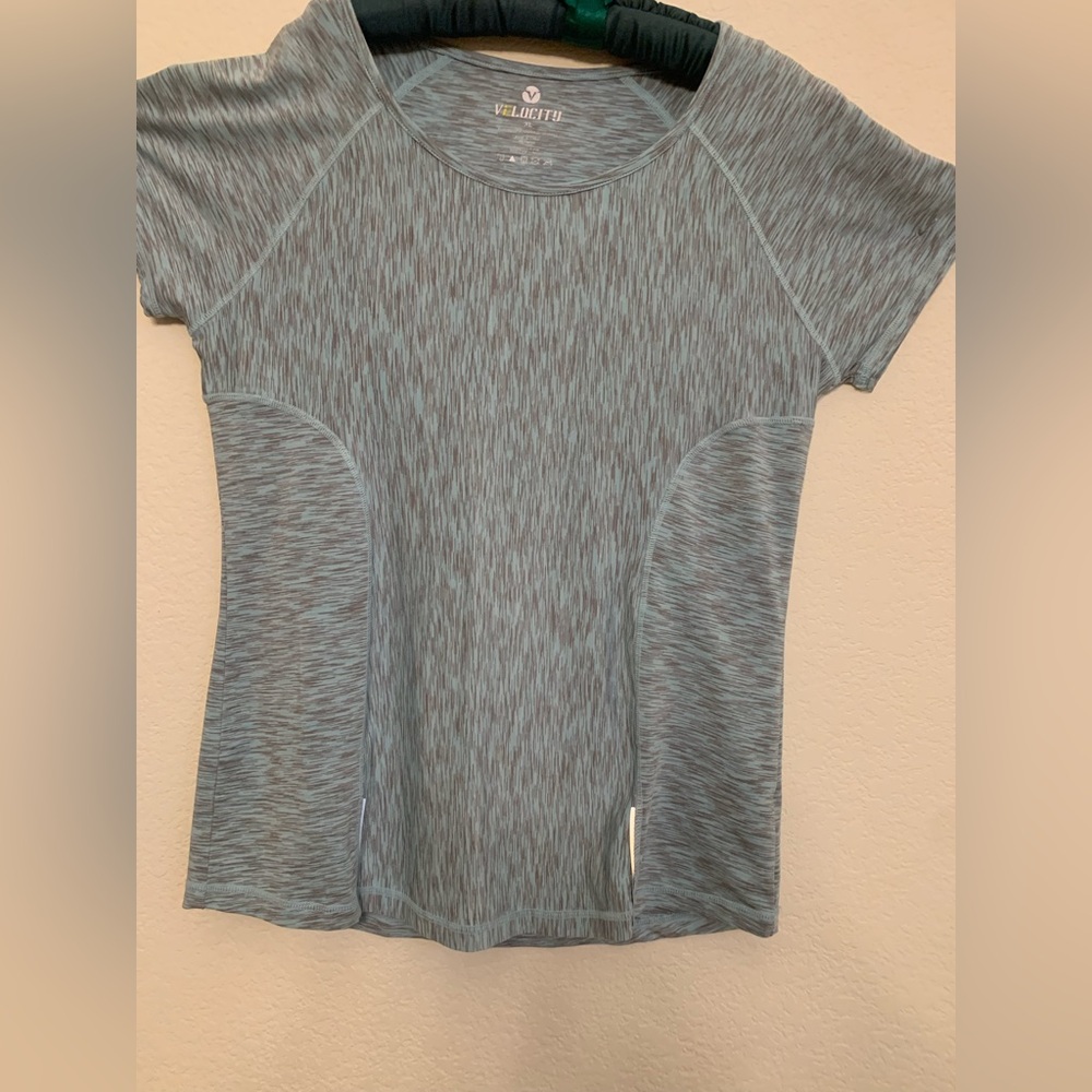 Velocity Gray Women's Short Sleeve Top